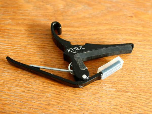 Kyser teräskielisen kitaran capo Tampere - photo 5