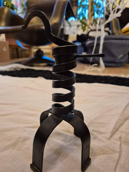 Metalliset kynttilänjalat korkeussäätimellä Helsinki – foto 3