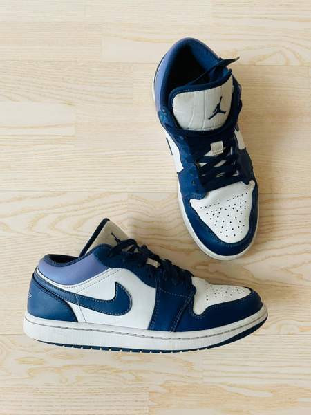 Nike Air Jordan, koko 42, mustikan sininen / violetti Оулу - изображение 1