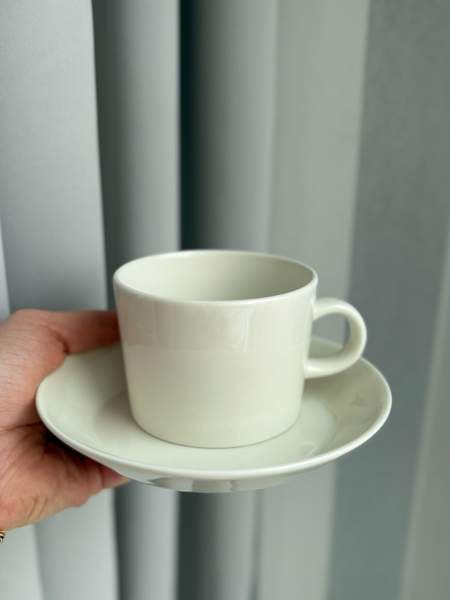 Iittala teema kuppi ja aluslautanen Lahti - valokuva 3