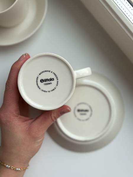 Iittala teema kuppi ja aluslautanen Lahti - valokuva 2