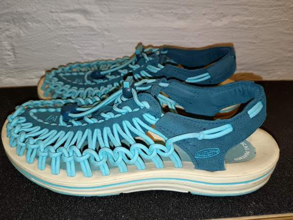 Veikeät Keen Uneek narusandaalit (25 cm/EU 38,5) Espoo - photo 3