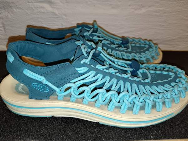 Veikeät Keen Uneek narusandaalit (25 cm/EU 38,5) Espoo - photo 2