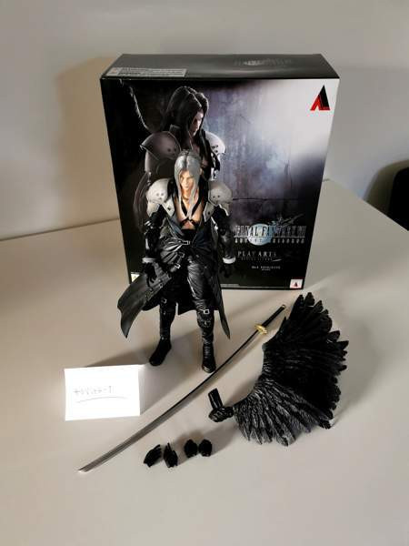 Square Enix Play Arts Advent Children Sephiroth figuuri Tampere - valokuva 1