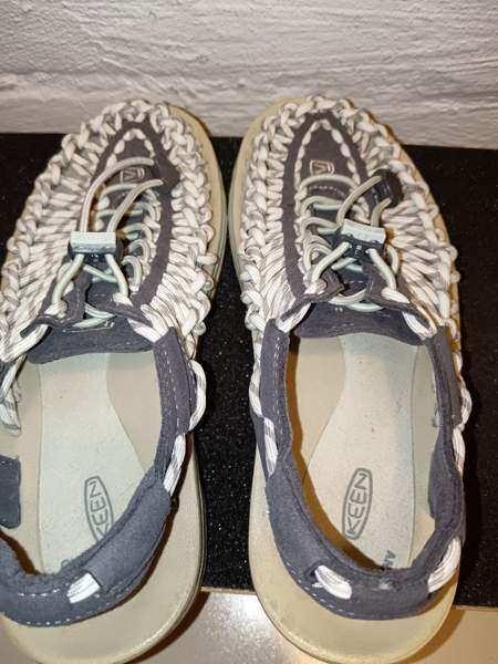 Hauskat Keen Uneek narusandaalit (25 cm/EU 38,5) Espoo – foto 5