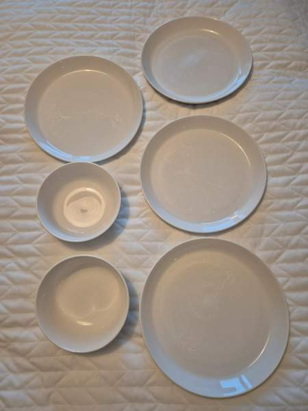 Valkoiset House lautaset Оулу - изображение 2