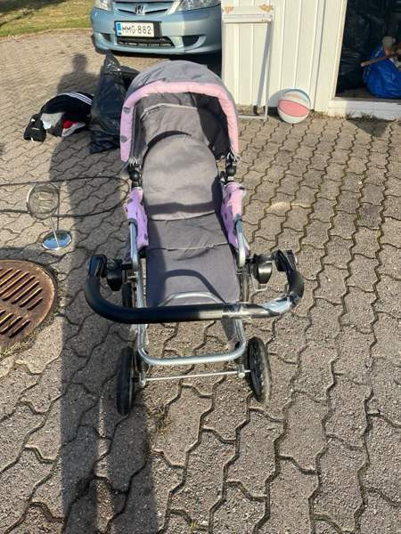 Nukenvaunut Raisio - valokuva 2