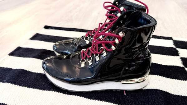 Högl nilkkurit koko 40 Эспоо - изображение 1