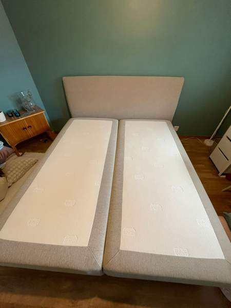 Runkopatjasänky 2x80cm ja sängynpääty VARATTU Muurame - valokuva 6