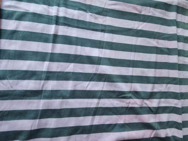 Trikookangaspala tasaraita kuviolla 85 x 124 cm, Hki-Klaukkala Helsinki - valokuva 1