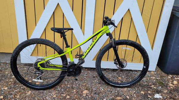 27,5 renkaalla S-koon maastopyörä Polvijärvi - valokuva 1