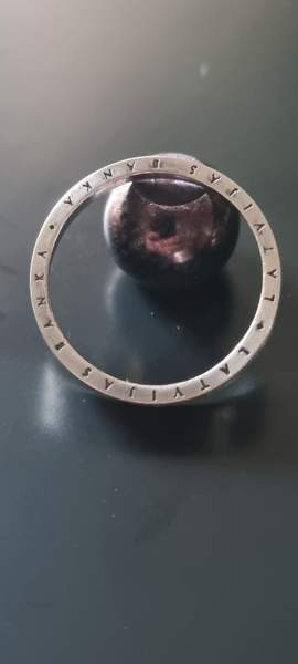 Kolikkosormus Latvia Lati Ilmainen toimitus! Mustasaari - valokuva 2