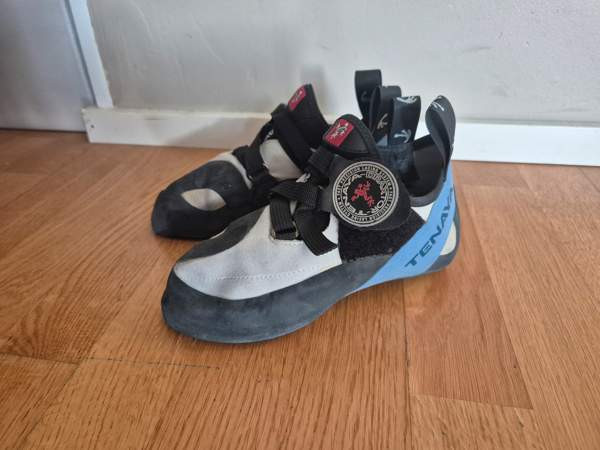 Kiipeilykengät 35,5 Tampere - photo 1