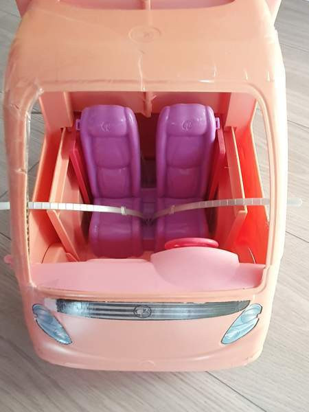 Barbie matkailuauto koti Espoo – foto 8