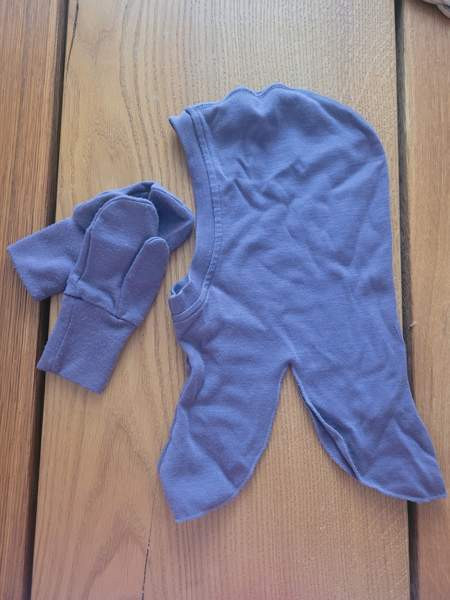 Merinovilla kypärämyssy koko 2-4 vuotta ja lapaset Vantaa - photo 1