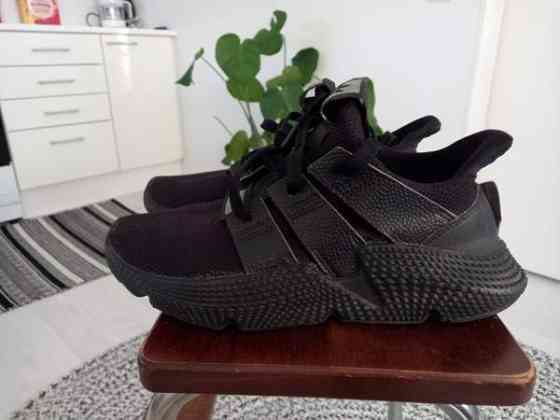 Adidas koko 38 2/3 Helsinki