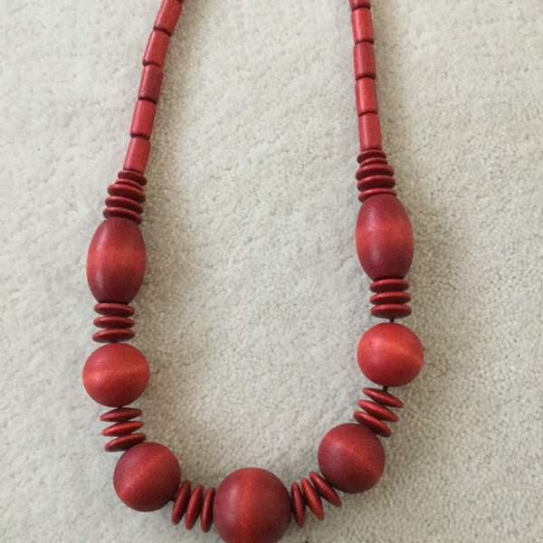 Aarikka punaiset helmet Keuruu - valokuva 2