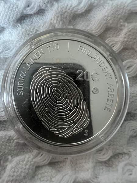 Suomalainen työ-kolikko Oulu – foto 1