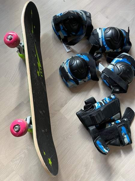 Lasten skeittilauta ja suojat Kangasala - valokuva 2