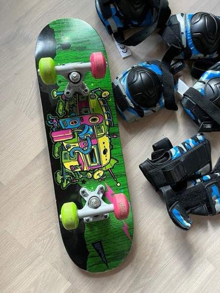 Lasten skeittilauta ja suojat Kangasala - valokuva 3