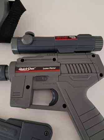 VINTAGE QuickShot Laserpistooli ja maali Espoo