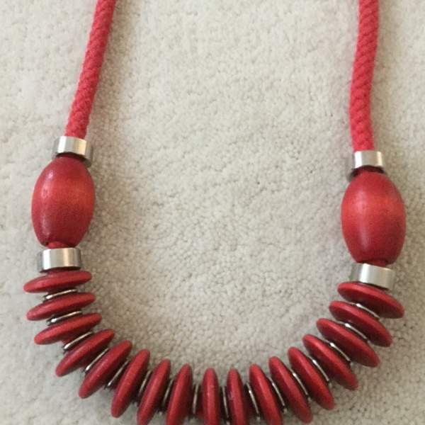 Aarikka punainen kaulakoru Keuruu – foto 3