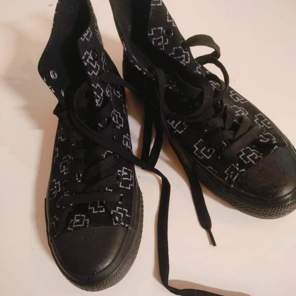 Rammstein tennarit Oulu – foto 1