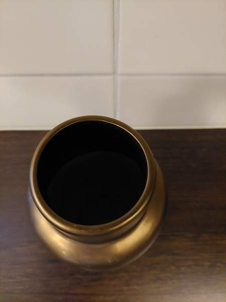 Kukkamaljakko. Väri kupari ja hopea Lahti - valokuva 2