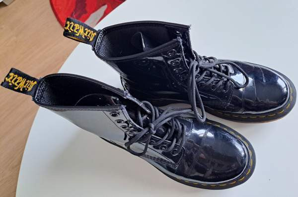 Dr. Martens nilkkurit Jyvaeskylae – foto 3