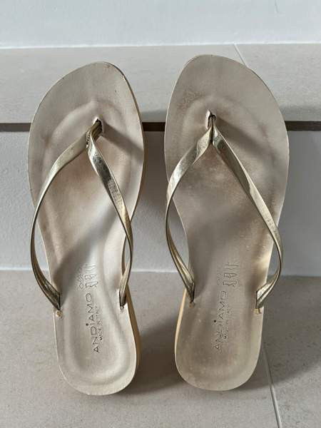 Kullansävyiset Andiamon sandaalit 40 Heinola - valokuva 1