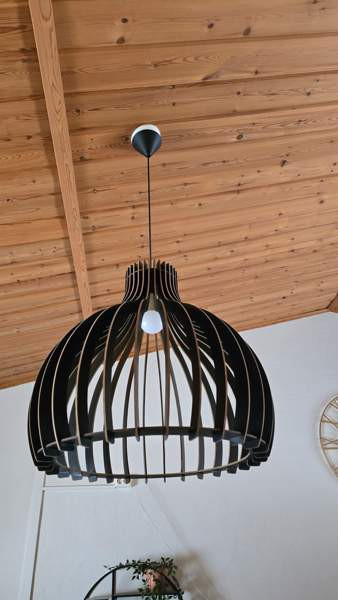 Iso kattovalaisin Rovaniemi - valokuva 1