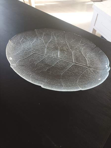 Arcoroc Aspen Leaf tarjoiluastia Tuusula - valokuva 1