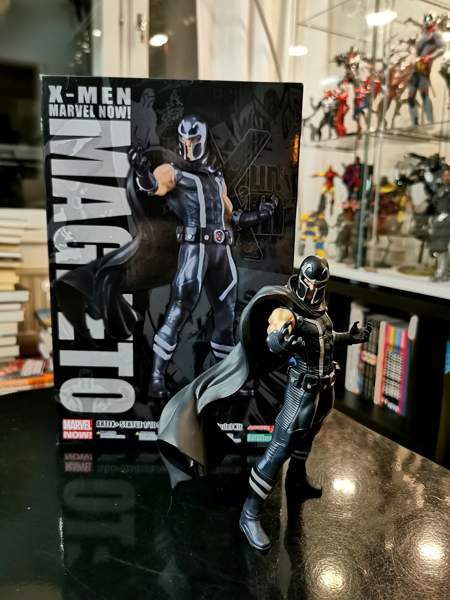Kotobukiya ARTFX Magneto patsas Tampere - valokuva 1