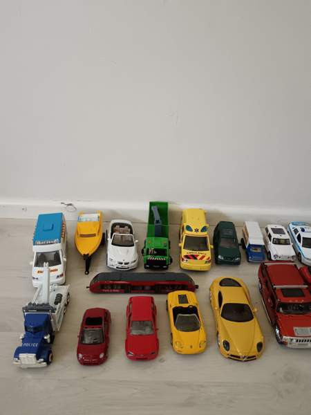 30 leluautoa Vantaa - valokuva 4