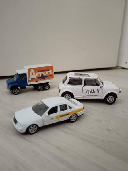 30 leluautoa Vantaa - valokuva 2