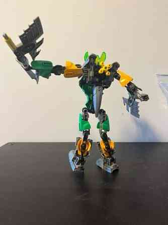 3 isoa Lego Bionicle Tampere