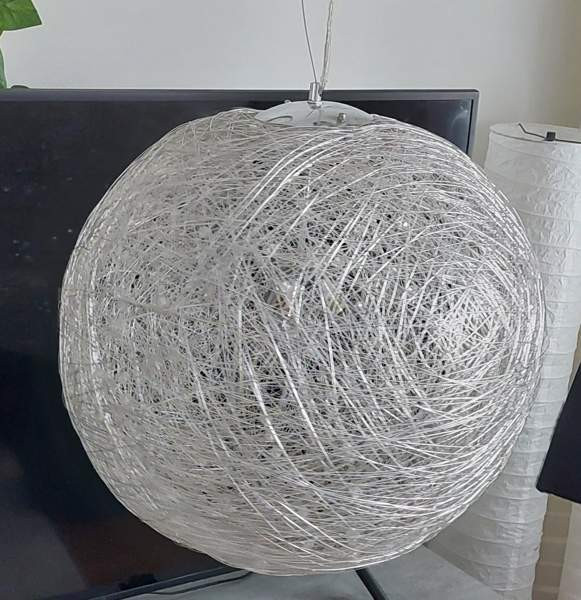 Kattovalaisin Tuusula - valokuva 1