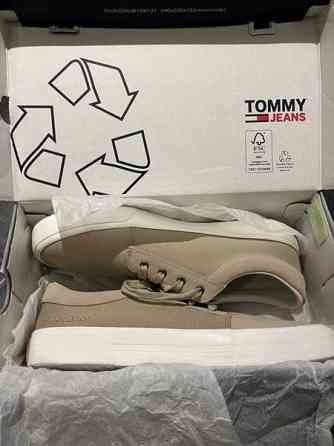 Käyttämättömät Tommy Jeans tennarit kokoa 46 Куопио