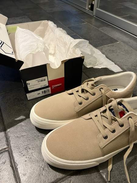 Käyttämättömät Tommy Jeans tennarit kokoa 46 Kuopio - valokuva 2