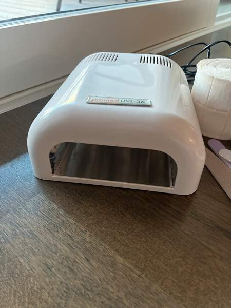 Kynsitarvikkeita ja uv- lamppu Тампере - изображение 2