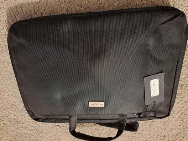 Batistini tietokonelaukku Туусула - изображение 1