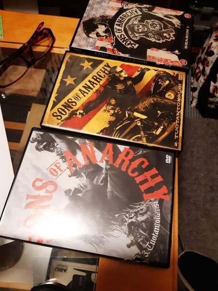 Sons of anarchy dvd 3 kautta Karkkila - photo 2