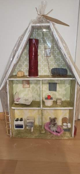 Nukketalo, koriste, leikkiin, käsintehty Tampere - valokuva 1