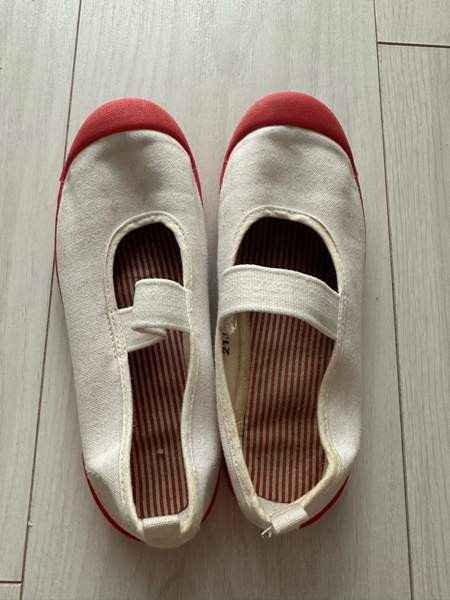 Leather shoes and canvas shoes for girls Helsinki - photo 3