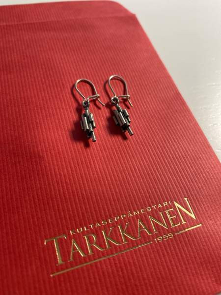 Hopeiset Monument korvakorut Tampere – foto 1