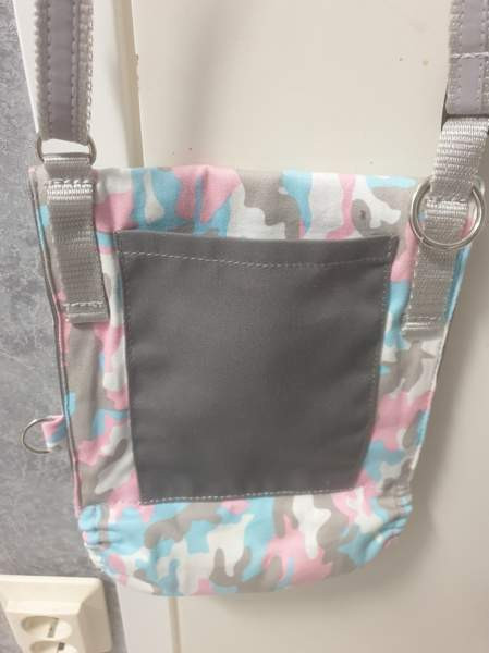 Olkalaukku koiran koulutukseen/ulkoiluun Tampere - valokuva 3