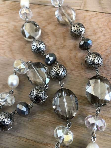 Kiiltävä kaulakoru Jyvaeskylae – foto 3