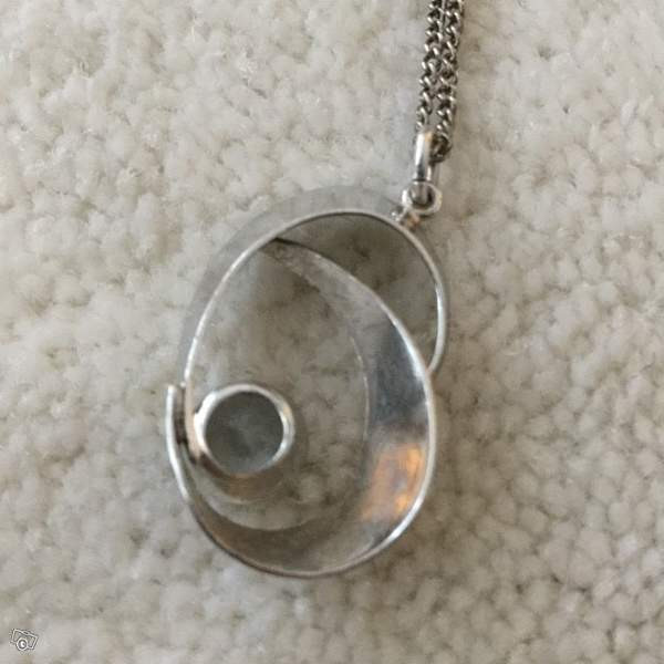 Hopeinen riipus ja ketju Keuruu - valokuva 4