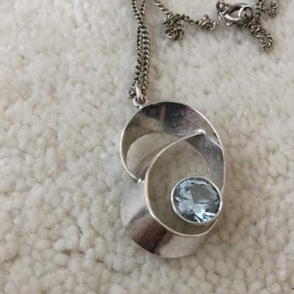 Hopeinen riipus ja ketju Keuruu - valokuva 1