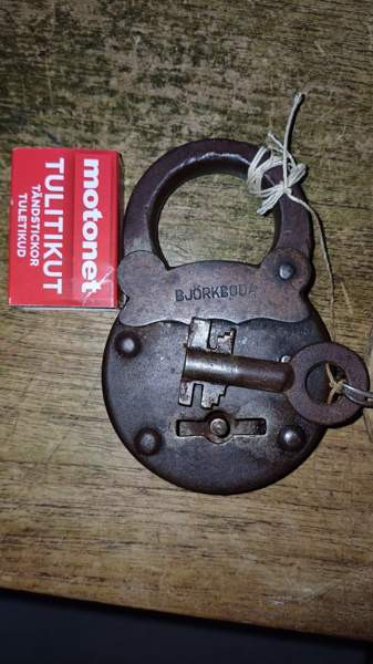 Riippulukko, lukko, Björkbora Helsinki - изображение 1